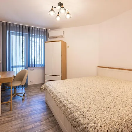 New & Quiet Near Burgas' Garden Lejlighed *