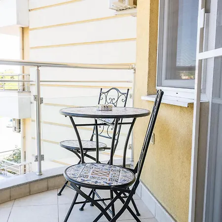Lejlighed New & Quiet Near Burgas' Garden *